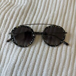 Like new Krewe Conti | Plume